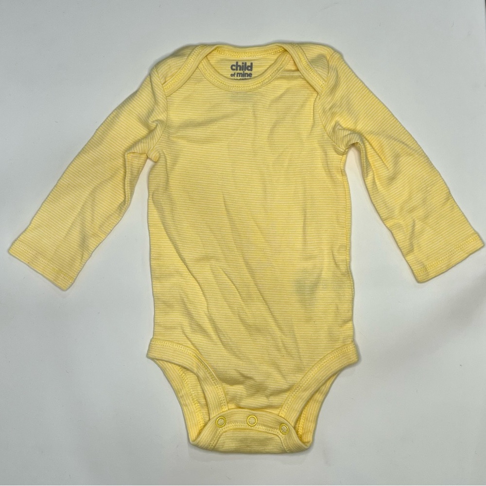 4/$15⭐️ Child of Mine Made by Carter's Baby Yellow Bodysuit Size 3-6Months